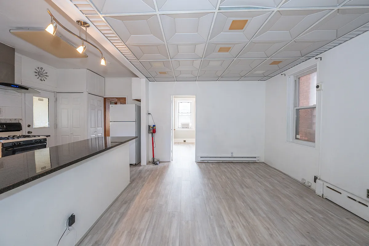 Building Photo - 12 Garfield Ave #1