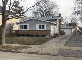 805 S Berkley Ave, Elmhurst, IL 60126
