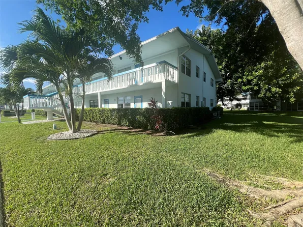 105 Oakridge I #105, Deerfield Beach, FL 33442