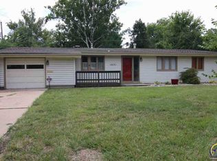 1651 SW 28th Ter, Topeka, KS 66611