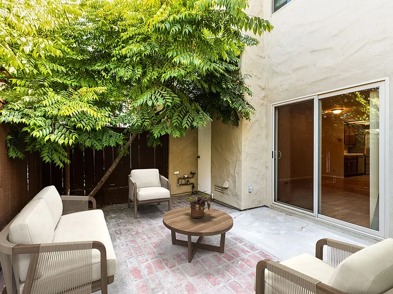 Casa Lane Townhomes — Photo 26