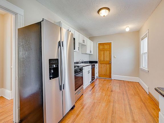 4th image of 3700 1st Ave S #2