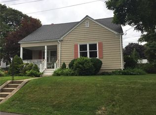 24 Tucker St, East Greenwich, RI 02818