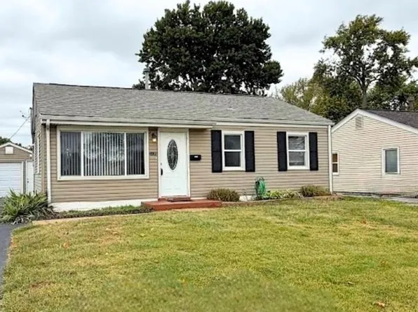 3139 Saint David Ln, Saint Ann, MO 63074