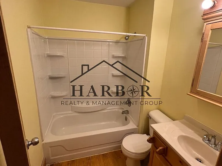 24 W Main St #5 — Photo 21