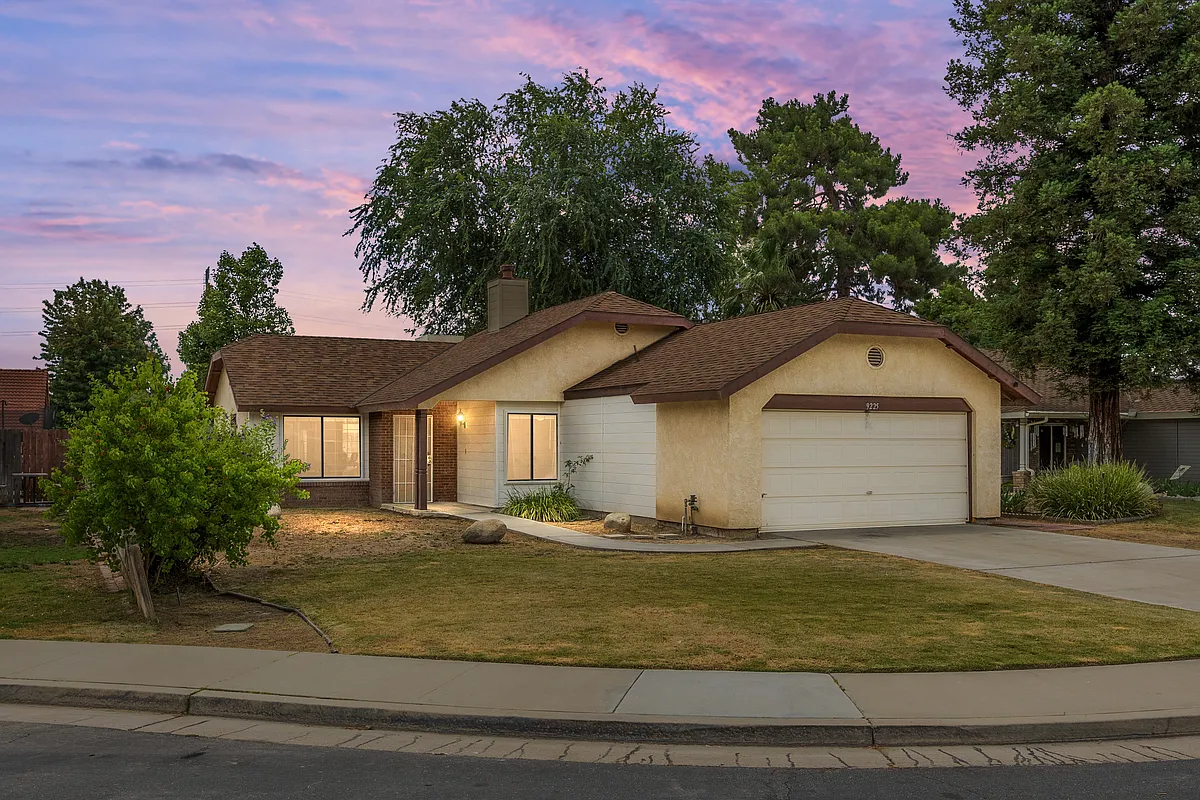 Building Photo - 9225 Lanneau Ct