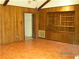 4th image of 8223 Birchglen Ln