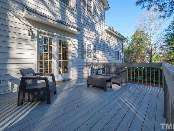 5th image of 1000 Crown Ct