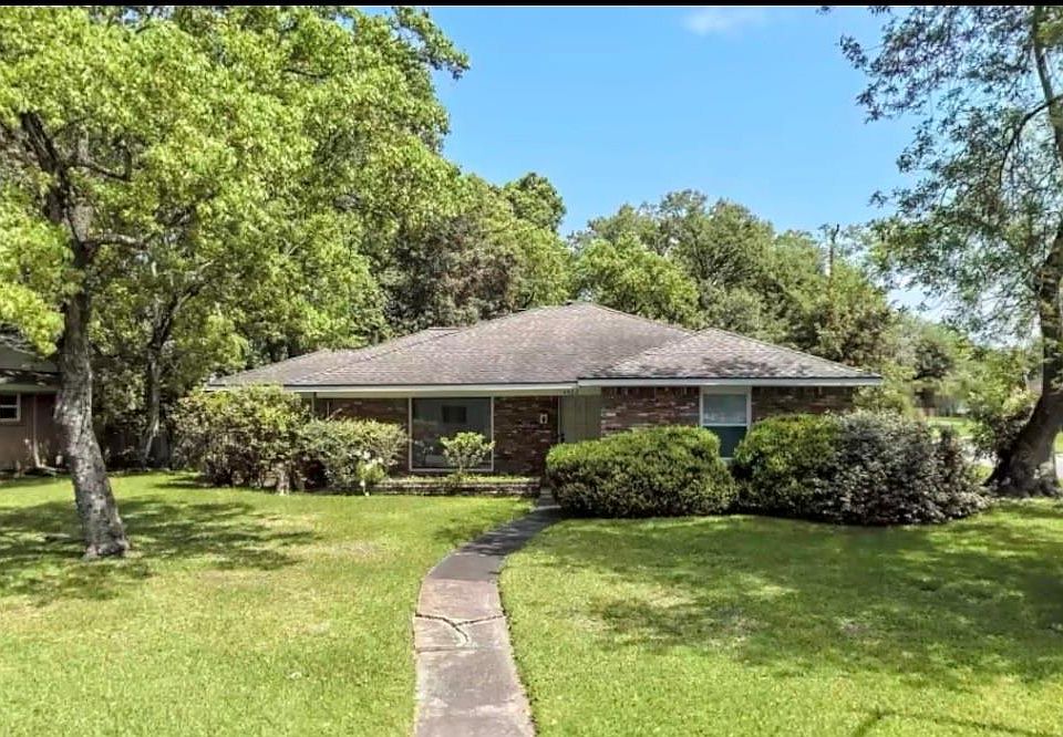 1st image of 4502 Creekbend Dr