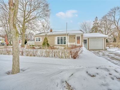 118 Maiden Ln, Rochester, NY, 14616