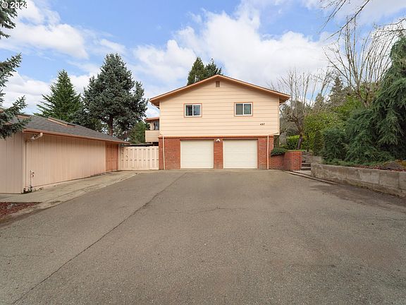 5th image of 497 Wood Crest Dr