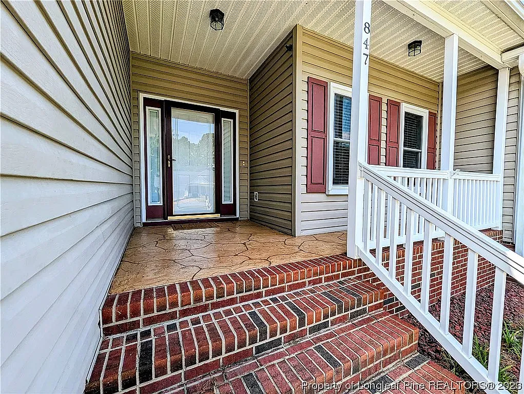 847 Stone Cross Dr — Photo 2