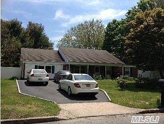 2nd image of 51 Wedgewood Dr