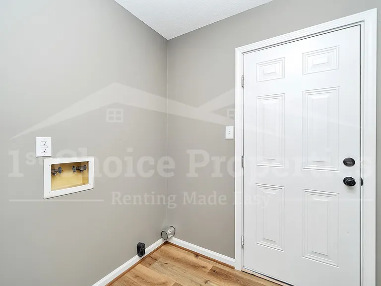 18 Polaris Cir — Photo 24