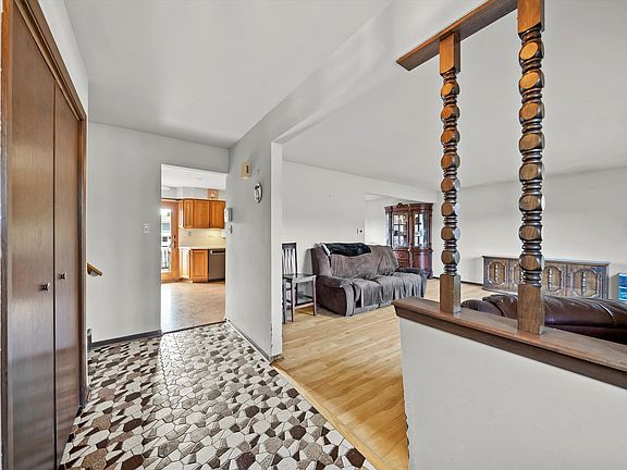 5th image of 7442 Blackstone Ave
