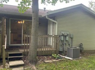 1337 S Hickory Grove Ln, Bloomington, IN 47403