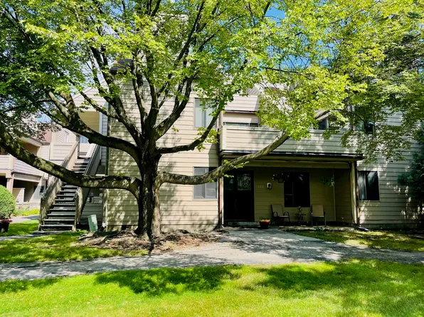 2930 Frontenac St Unit 104, North Chicago, IL 60064