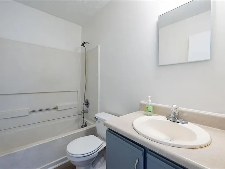 3927 Centennial Trl — Photo 13