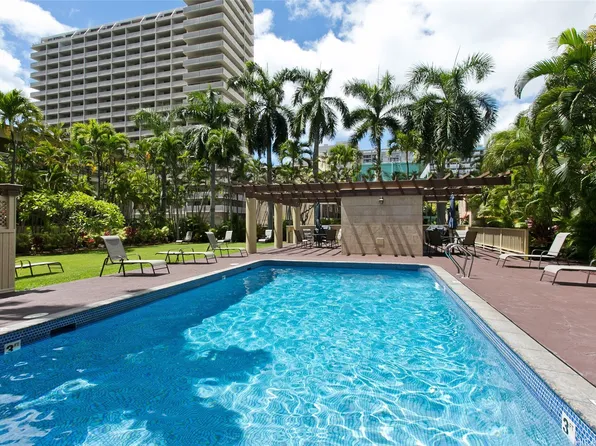 440 Olohana St APT 1705, Honolulu, HI 96815