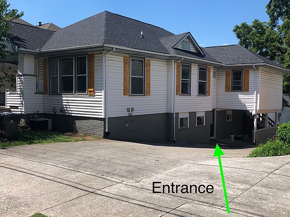 3rd image of 109 E Glenwood Ave #2