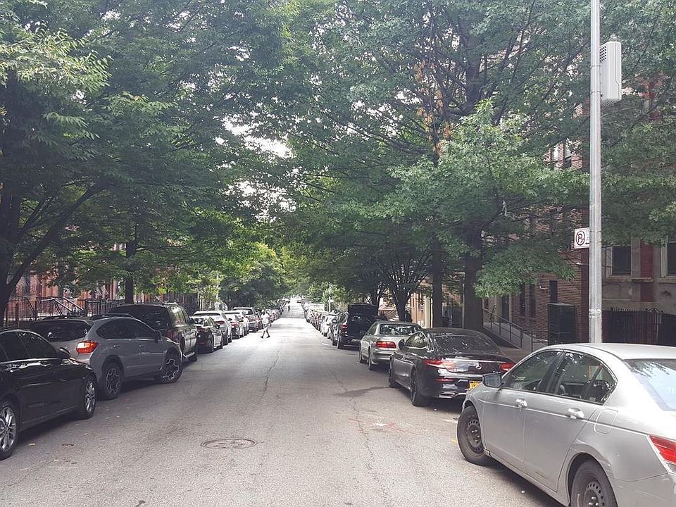 2nd image of 229 Edgecombe Ave #3