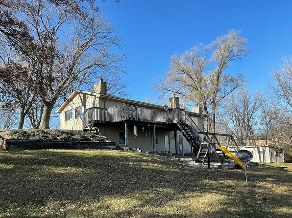 20067 352nd Pl, Earlham, IA 50072