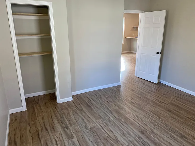 1053 N Orchard Knob Ave — Photo 10