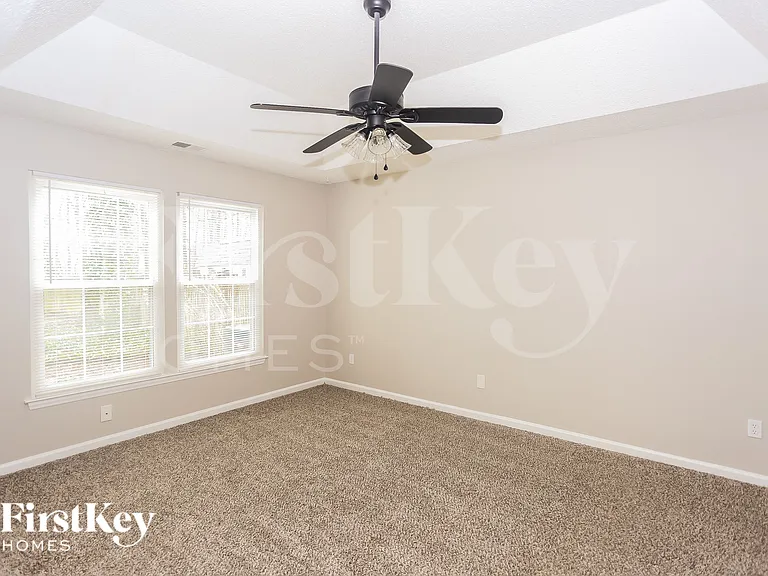 2035 David Earl Dr — Photo 9
