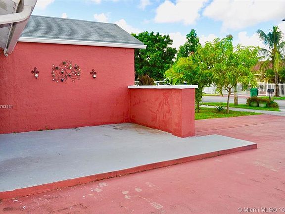 2nd image of 20309 NW 35th Ave