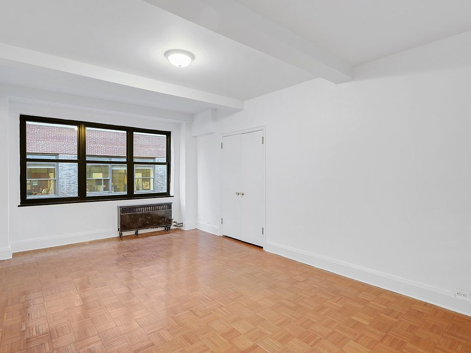1st image of 307 E 44th St APT 1211