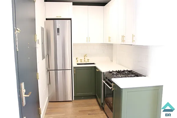 Rented by EXR | media 26