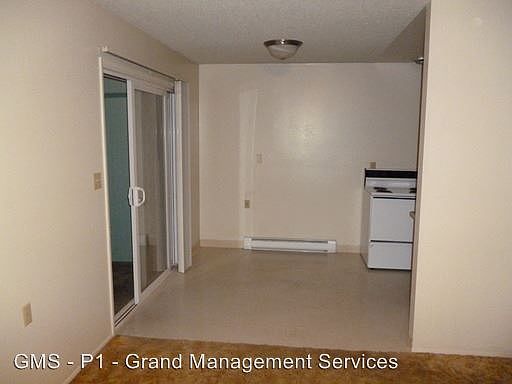 2nd image of 435 Chicago Ave SE APT D