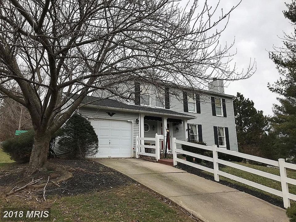 2nd image of 1290 Fairway Dr