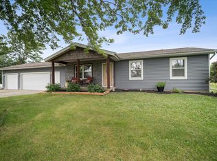 15652 E 2550 North Rd, Hudson, IL 61748