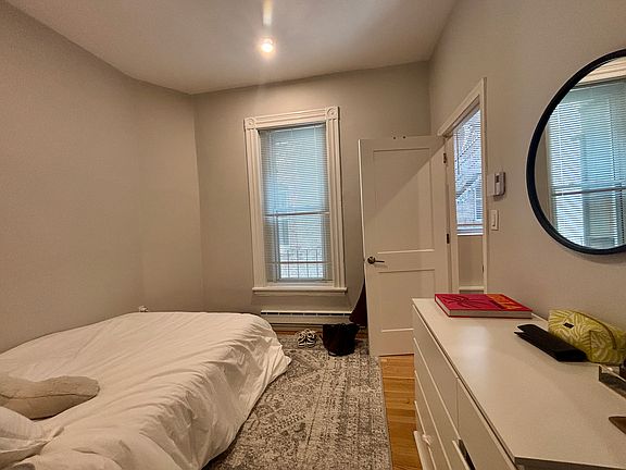 5th image of 829 Boylston St #101