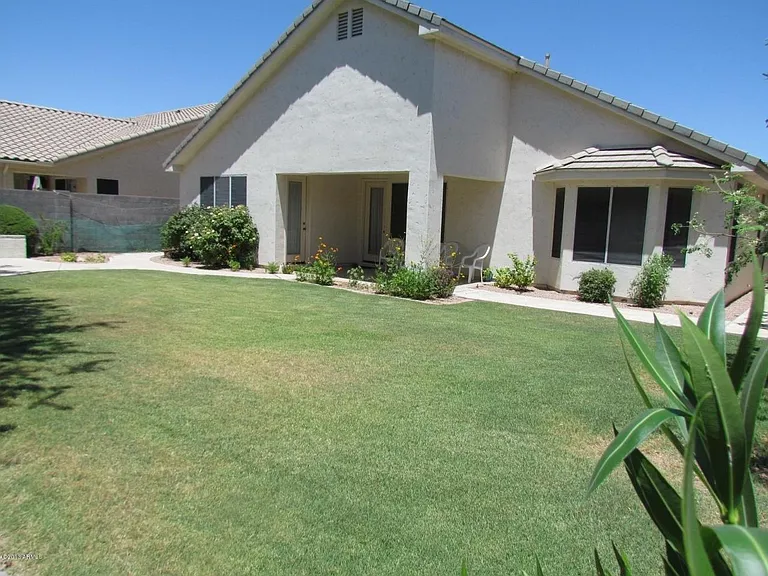 1363 W Spruce Dr — Photo 9