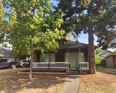 521 W 2nd St, Medford, OR, 97501
