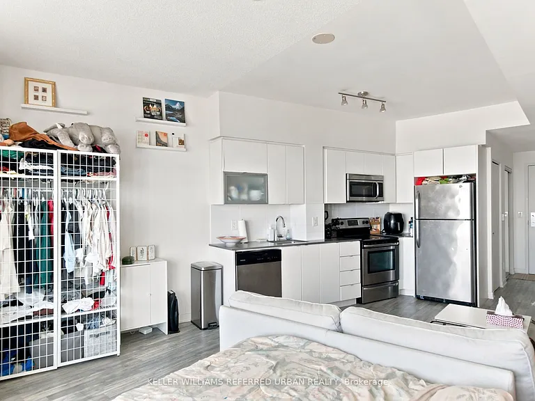 150 E Liberty St #2608 — Photo 14