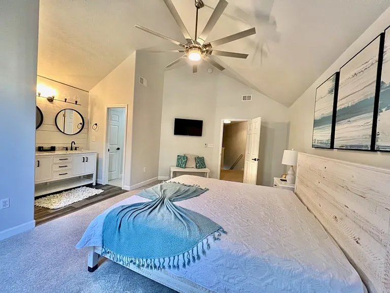 235 Pelican Pl #11 — Photo 13