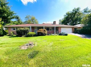 828 E Jackson St, Morton, IL