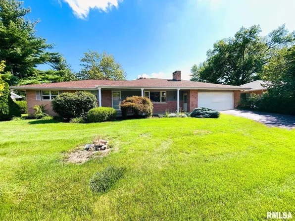 828 E Jackson St, Morton, IL 61550