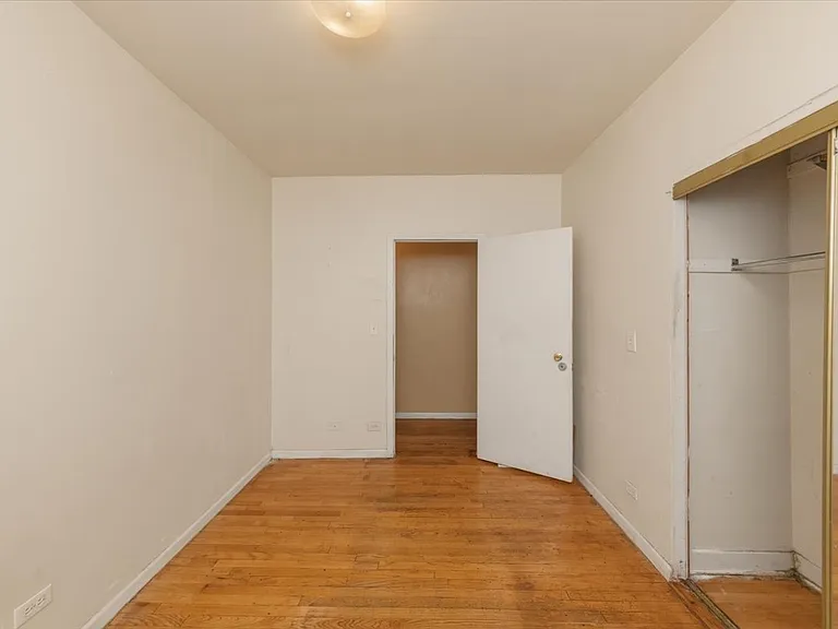 2200 N Knox Ave #1 — Photo 6