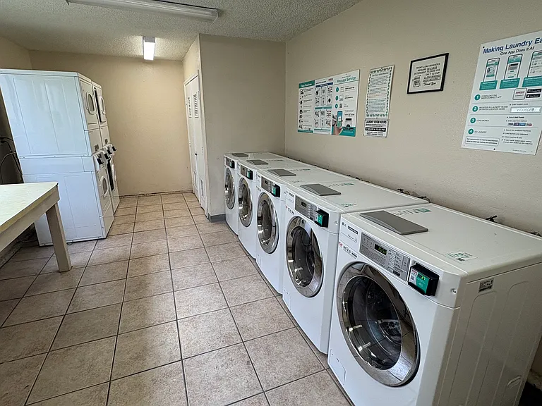 3549 Castle Glen Dr #211 — Photo 12