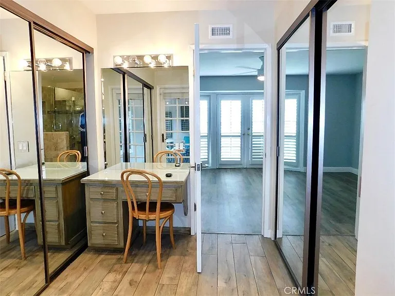 814 Cliff Dr — Photo 16