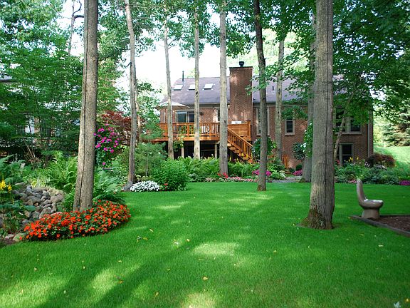 3rd image of 2680 Brentwood Dr