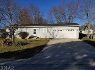 14 Holly Dr, Clinton, IL 61727