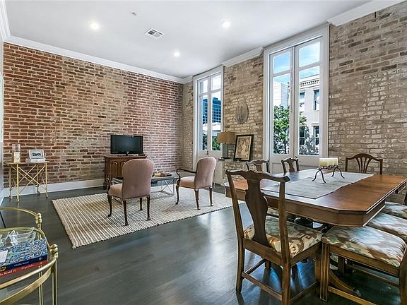 2nd image of 628 Baronne St #201