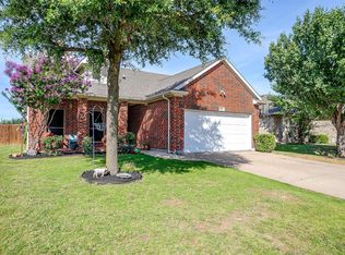 1121 Mourning Dove Dr, Burleson, TX 76028