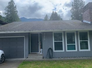 43810 10th St, Fraser Valley, BC V2R4Y3
