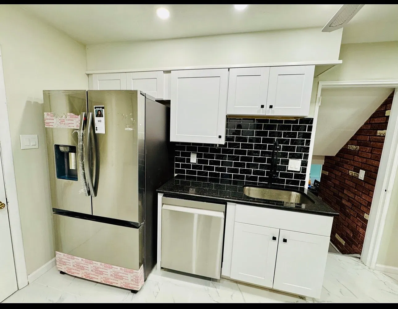 3 bed, 1.5 bath, 1540 sqft, $2,600 — Photo 2